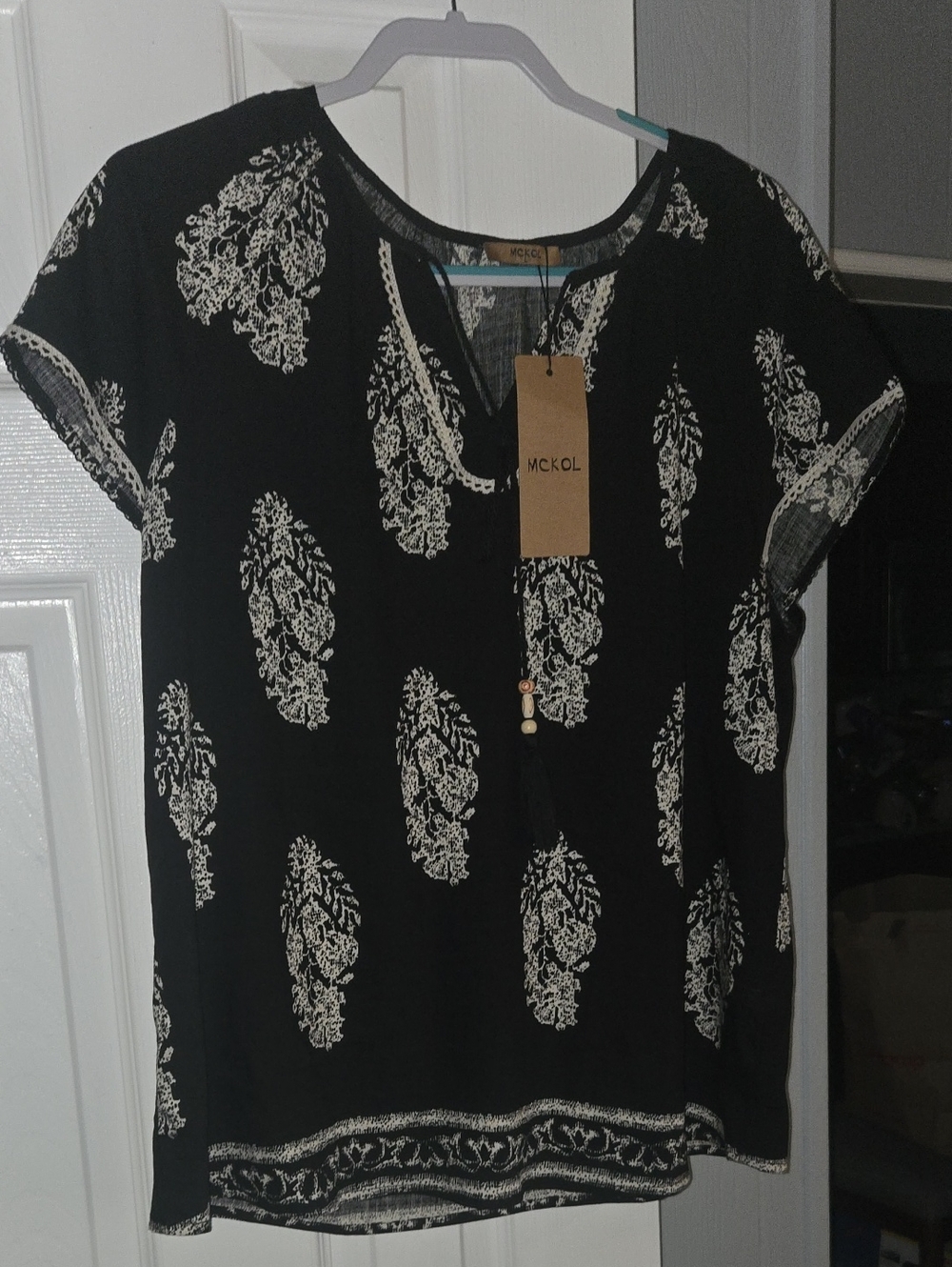 Black & White Printed Short Sleeve Women's Top